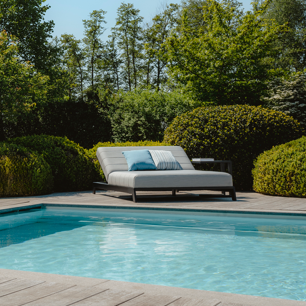 Latitude dubble lounger – & Zwembad Ken De Vos